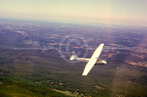 HD_SL-26 - Glider over Wurtsboro, New York