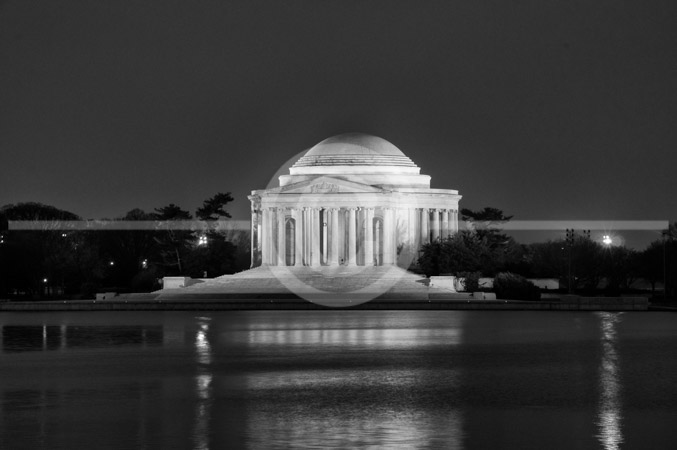 HD_STBW-70 - Jefferson Memorial lit up just before dawn. HD_STBW-70 - Jefferson Memorial lit up just before dawn.